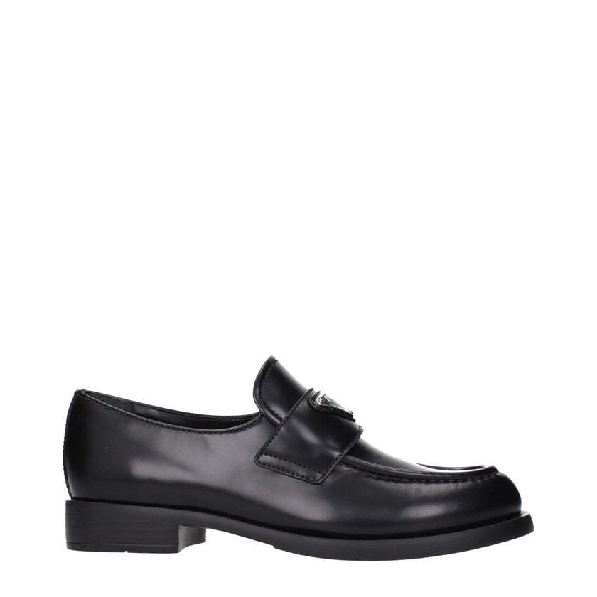 Black Leather Slip-On LoafersDescription: The product with MPN 1D329N055025F0002 and code F84289 leather in black is a loafers designed by Prada. It has features like front logo.Black Leather Slip-On Loafers${tagsPradaAulae Black Leather Slip-On Loafers P