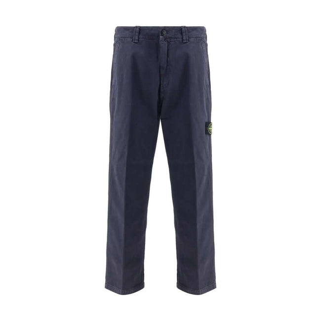 Purple Cotton Casual PantsThe Stone Island relaxed fit Trousers combine comfort with modern style. Designed with a regular waist and belt loops, they feature functional side pockets, back pockets, and the signature logo patch on the left leg. A versatile