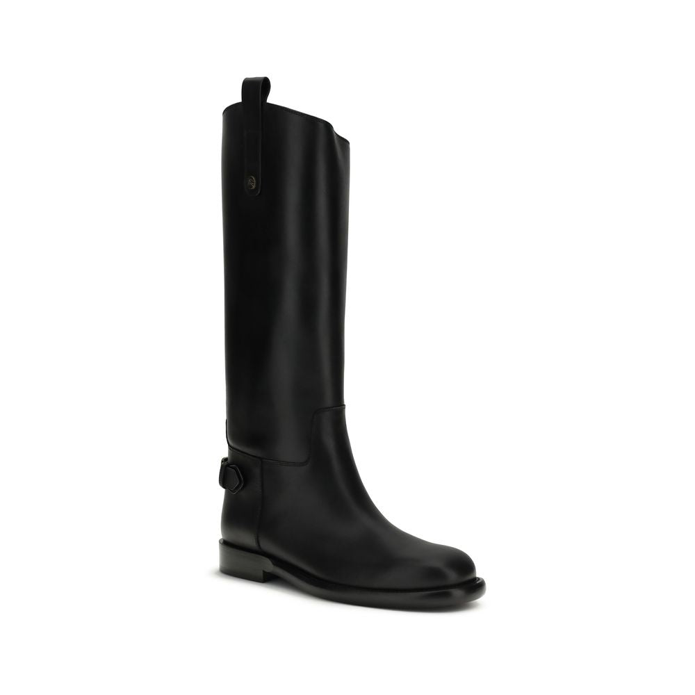Black Calf Leather Bos Taurus Flat BootsLeather high Boots by Burberry combine essential lines and iconic details in a sleek, functional design. Featuring a flat sole and round toe, they offer a comfortable fit for everyday wear. There is a decorative buc