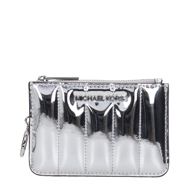 Gray Leather WalletDescription: The product with MPN 35T5STVP1ZSILVER and code F85051 patent leather in silver is a coin purses designed by Michael Kors. It has features like front logo.Gray Leather Wallet${tagsMichael KorsAulae Gray Leather Wallet Michae