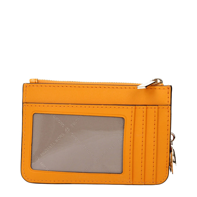 Orange Leather WalletDescription: The product with MPN 35T5GTVP1APOPORANGE and code F85052 patent leather in orange is a coin purses designed by Michael Kors. It has features like front logo.Orange Leather Wallet${tagsMichael KorsAulae Orange Leather Wall