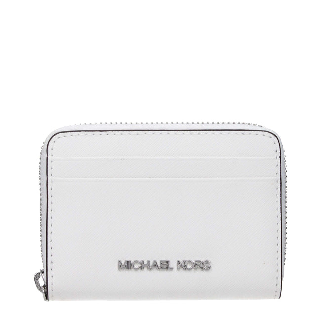 White Leather CardholderDescription: The product with MPN 35H8STVZ5LOPTICWHITE and code F85081 leather in white is a document holders designed by Michael Kors. It has features like front logo.White Leather Cardholder${tagsMichael KorsAulae White Leather C