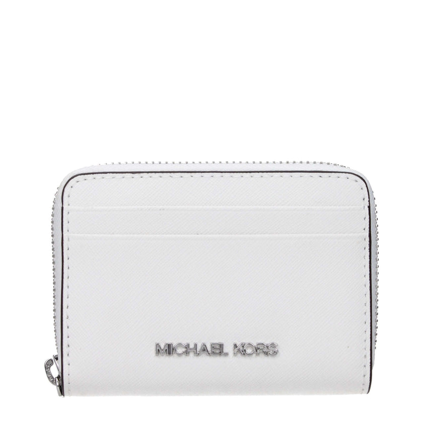 White Leather CardholderDescription: The product with MPN 35H8STVZ5LOPTICWHITE and code F85081 leather in white is a document holders designed by Michael Kors. It has features like front logo.White Leather Cardholder${tagsMichael KorsAulae White Leather C