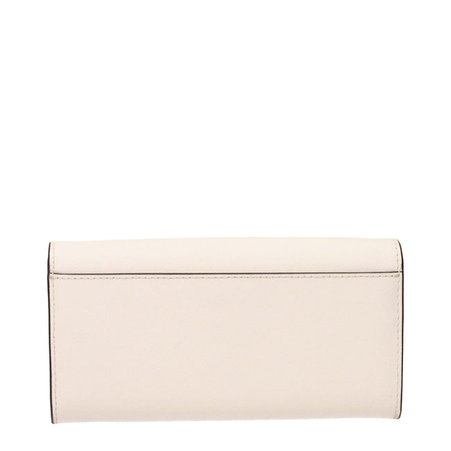 Beige Leather WalletDescription: The product with MPN 35F3GTVE7LLTCREAM and code F85083 leather in beige is a wallets designed by Michael Kors. It has features like front logo, external pocket.Beige Leather Wallet${tagsMichael KorsAulae Beige Leather Wall