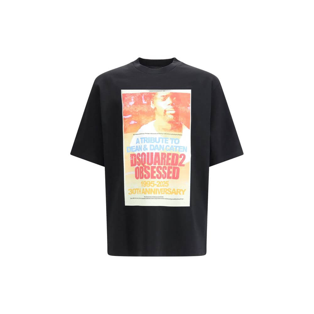 Black Cotton T-ShirtThe cotton T-Shirt by Dsquared2 is a sharply styled garment designed for those who like to stand out with simplicity. Made of cotton jersey, it offers a pleasant feel and a regular fit that comfortably fits the silhouette. The design i