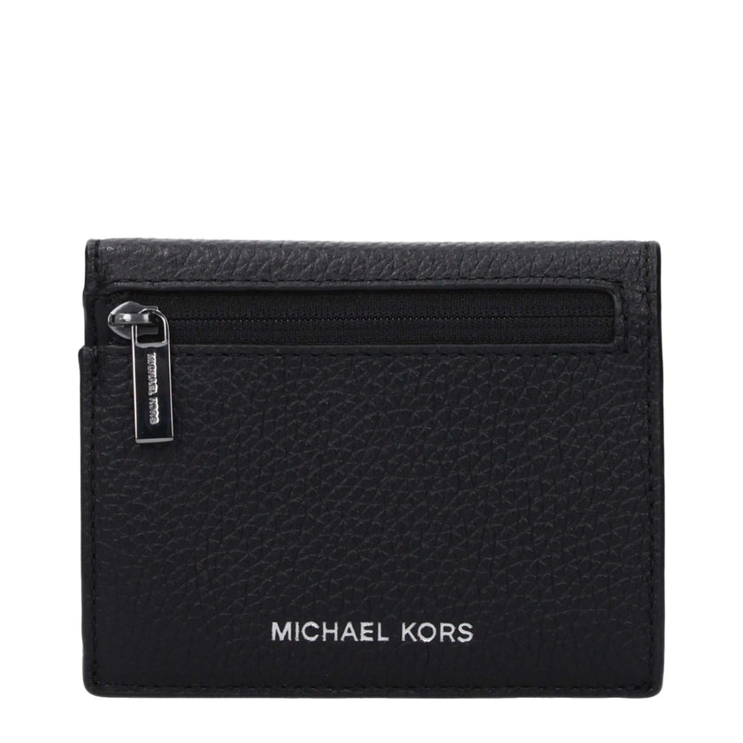 Black Leather CardholderDescription: The product with MPN 36S5LCOF3LBLACK and code F85086 leather in black is a document holders designed by Michael Kors. It has features like front logo.Black Leather Cardholder${tagsMichael KorsAulae Black Leather Cardho