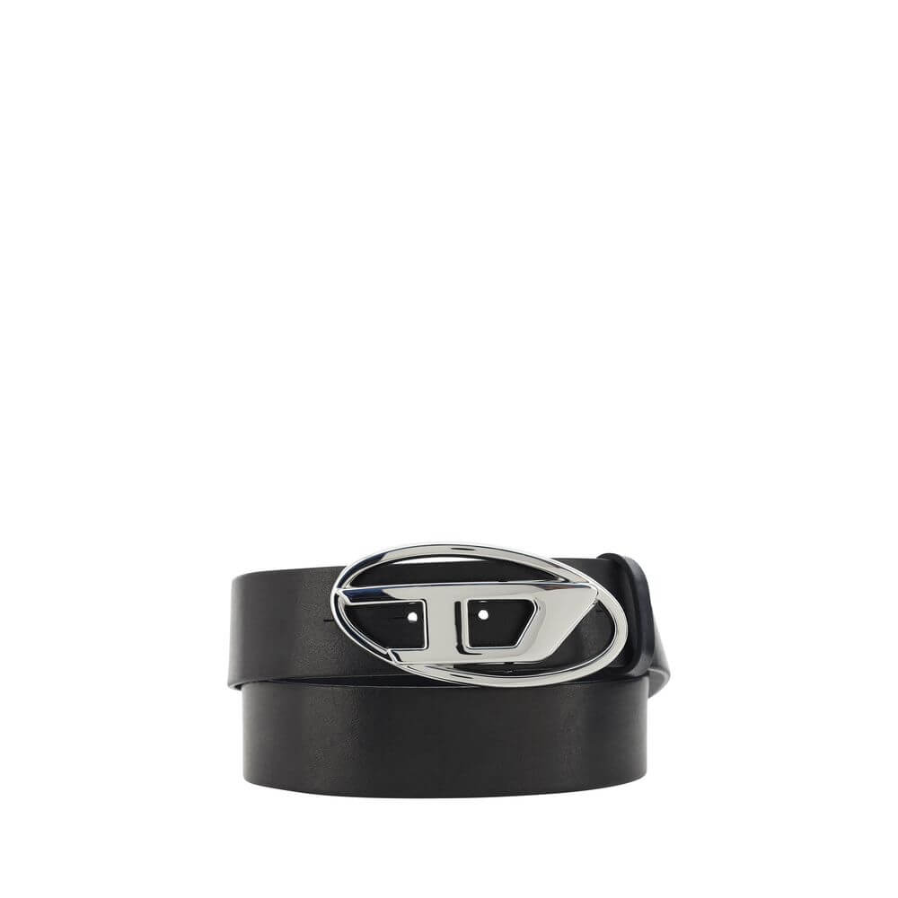 Black Calf Leather Bos Taurus Regular BeltThe leather Belt by Diesel is an elegant and modern accessory, crafted from smooth leather for a sophisticated and versatile look. The buckle is decorated with the iconic three-dimensional logo applique, a distinc