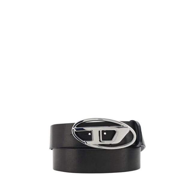 Black Calf Leather Bos Taurus Regular BeltThe leather Belt by Diesel is an elegant and modern accessory, crafted from smooth leather for a sophisticated and versatile look. The buckle is decorated with the iconic three-dimensional logo applique, a distinc