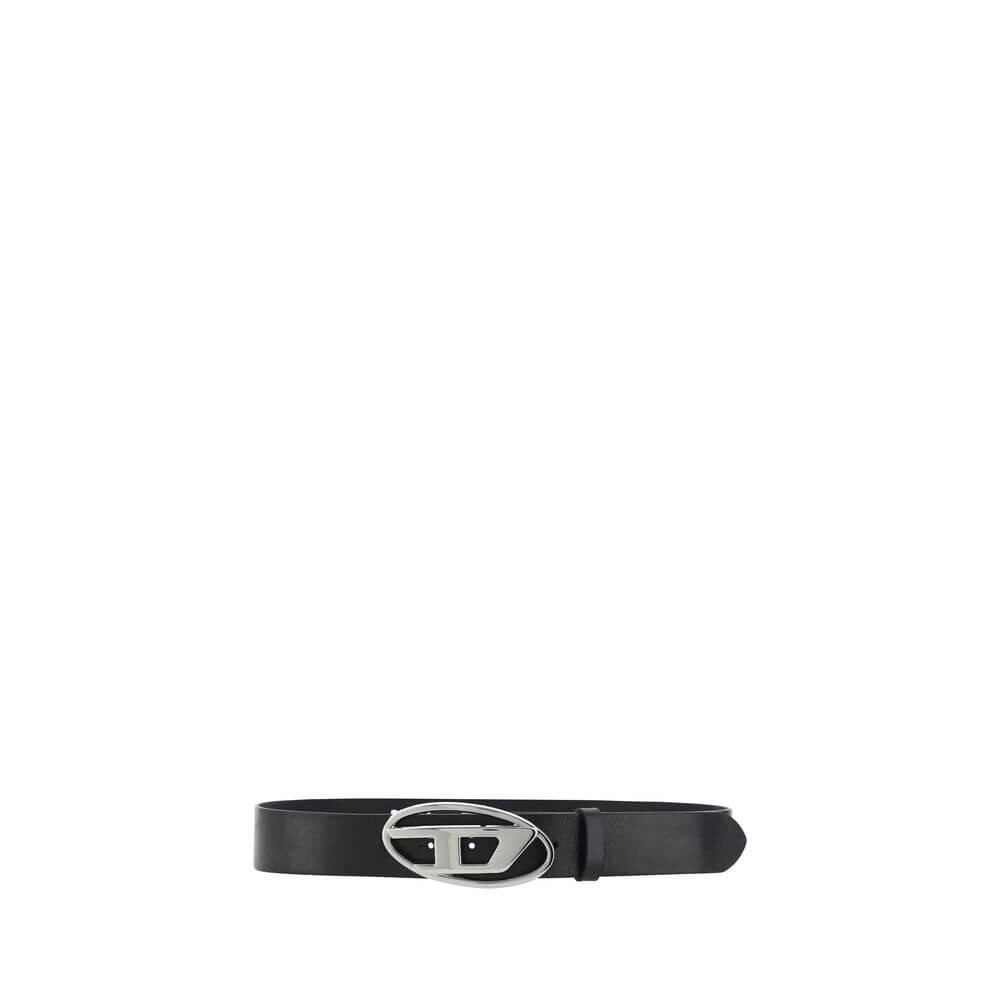 Black Calf Leather Bos Taurus Regular BeltThe leather Belt by Diesel is an elegant and modern accessory, crafted from smooth leather for a sophisticated and versatile look. The buckle is decorated with the iconic three-dimensional logo applique, a distinc