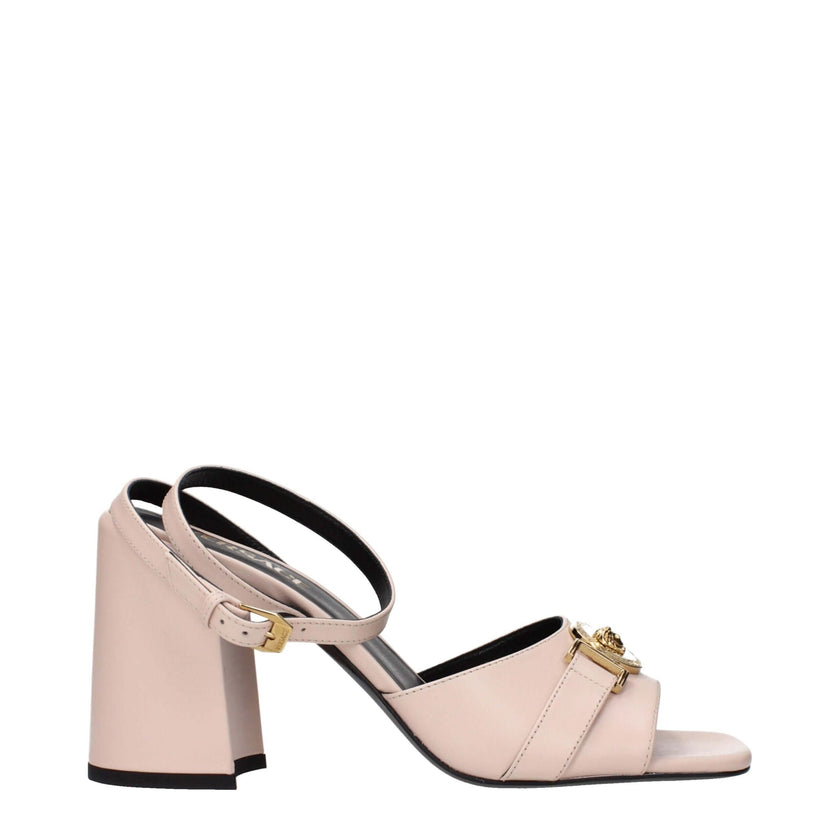 Pink Leather Platform SandalsDescription: The product with MPN 10147331A086631PV4V and code F85136 leather in pink is a sandals designed by Versace. It has features like front detail.Pink Leather Platform Sandals${tagsVersaceAulae Pink Leather Platform Sa