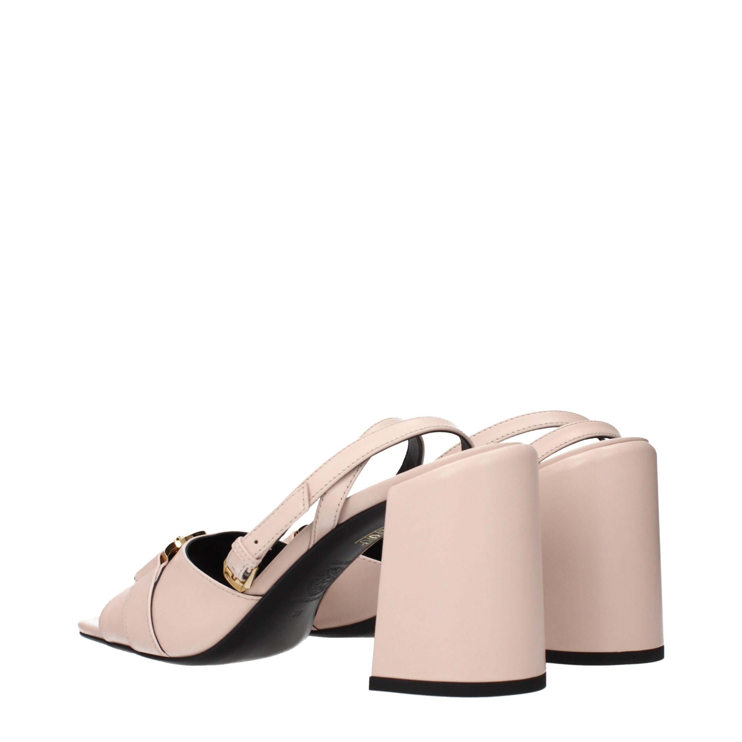 Pink Leather Platform SandalsDescription: The product with MPN 10147331A086631PV4V and code F85136 leather in pink is a sandals designed by Versace. It has features like front detail.Pink Leather Platform Sandals${tagsVersaceAulae Pink Leather Platform Sa