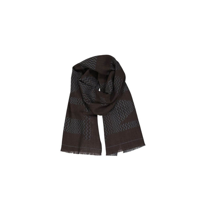 Brown Virgin Wool ScarfDescription: – Composition: 100% Virgin wool – Fringe finish – 40 x 180 cm – Made in Italy – Gender: WOMEN –Brown Virgin Wool Scarf${tagsMissoniAulae Brown Virgin Wool Scarf MissoniAulae Brown Virgin Wool Scarf Description: – Compos