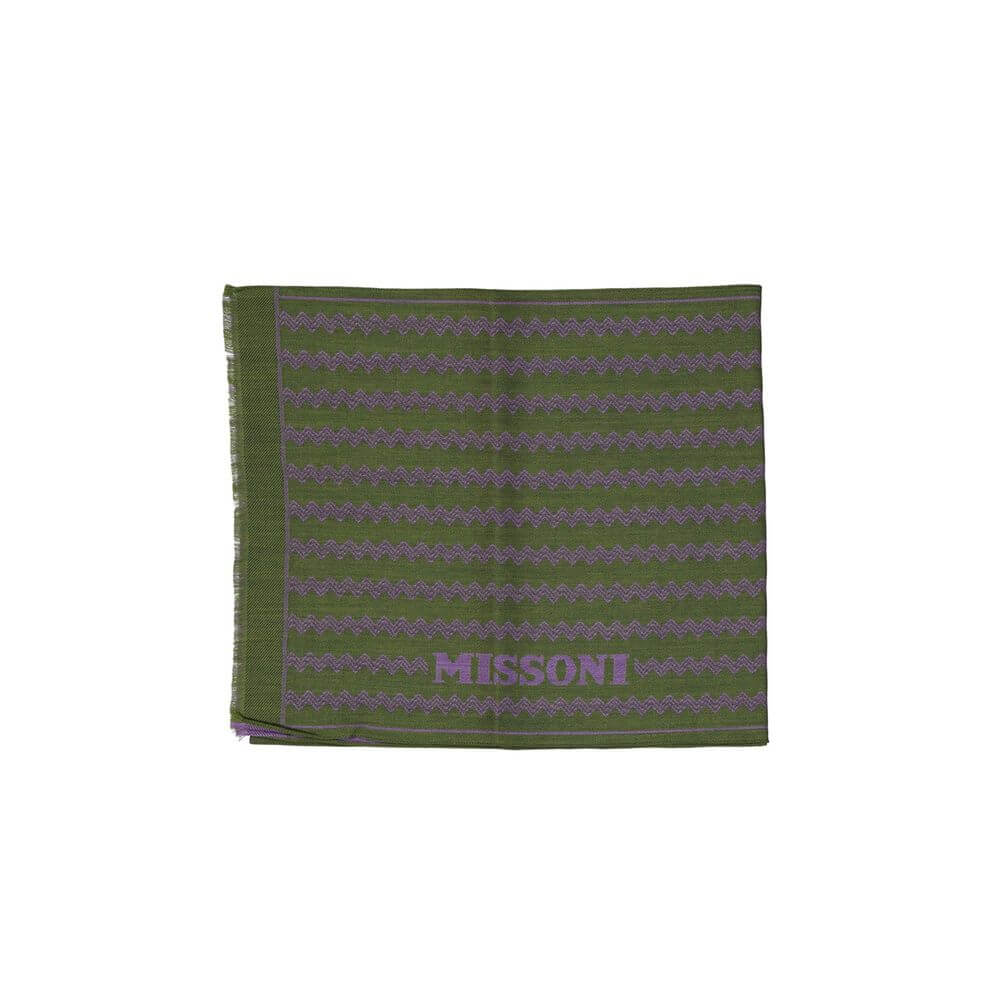 Green Wool ScarfDescription: – Composition: 100% Wool – Fringe finish – 40 x 180 cm – Made in Italy – Gender: WOMEN –Green Wool Scarf${tagsMissoniAulae Green Wool Scarf MissoniAulae Green Wool Scarf Description: – Composition: 100% Wool – Fringe finish –
