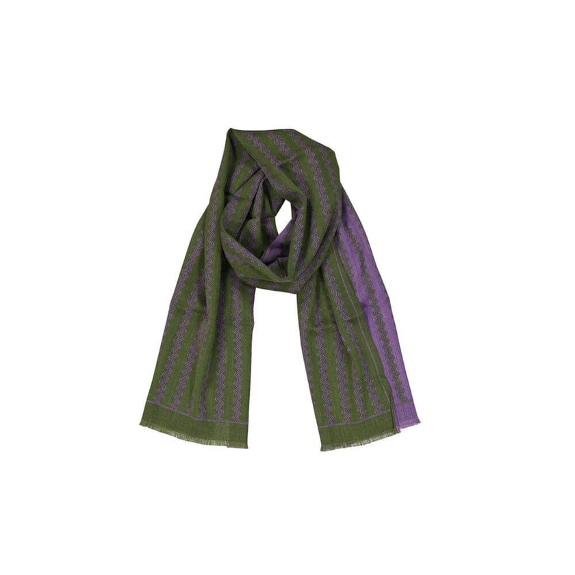 Green Wool ScarfDescription: – Composition: 100% Wool – Fringe finish – 40 x 180 cm – Made in Italy – Gender: WOMEN –Green Wool Scarf${tagsMissoniAulae Green Wool Scarf MissoniAulae Green Wool Scarf Description: – Composition: 100% Wool – Fringe finish –