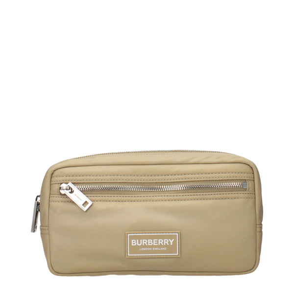 Beige Nylon Clutch BagDescription: The product with MPN 8104496 and code F85142 nylon in beige is a clutches designed by Burberry. It has features like front logo.Beige Nylon Clutch Bag${tagsBurberryAulae Beige Nylon Clutch Bag BurberryAulae Beige Nylon C