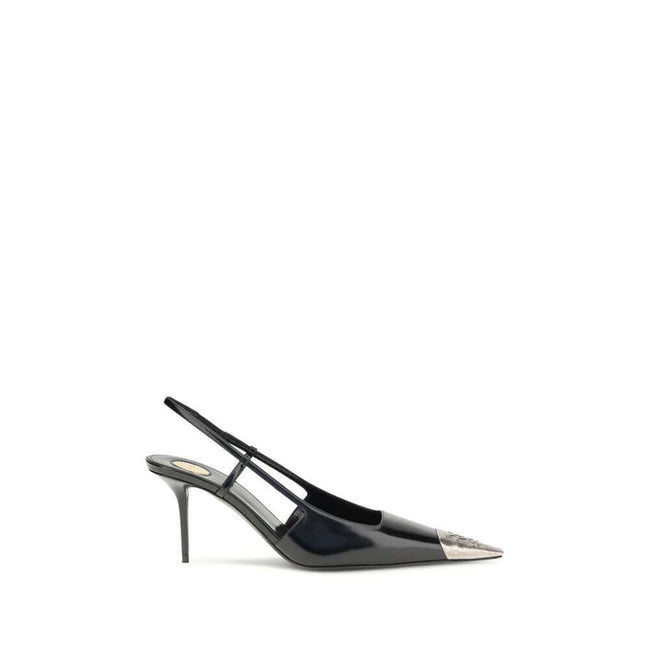 Black Leather PumpsGlossy leather Jeanne Pumps by Saint laurent combine bold elegance with iconic details. Featuring a silhouette with a square neckline and metal toe decorated with the hammered CASSANDRE monogram, they stand out for their refined and rec