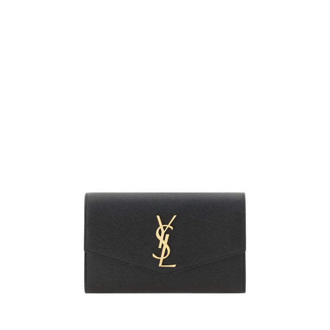 Black Calf Leather Bos Taurus Shoulder BagSaint Laurent’s leather chain Wallet is a compact and sophisticated accessory, perfect for hand-held or worn on the shoulder. Crafted from smooth leather, it features a magnetic button closure and a removable chai