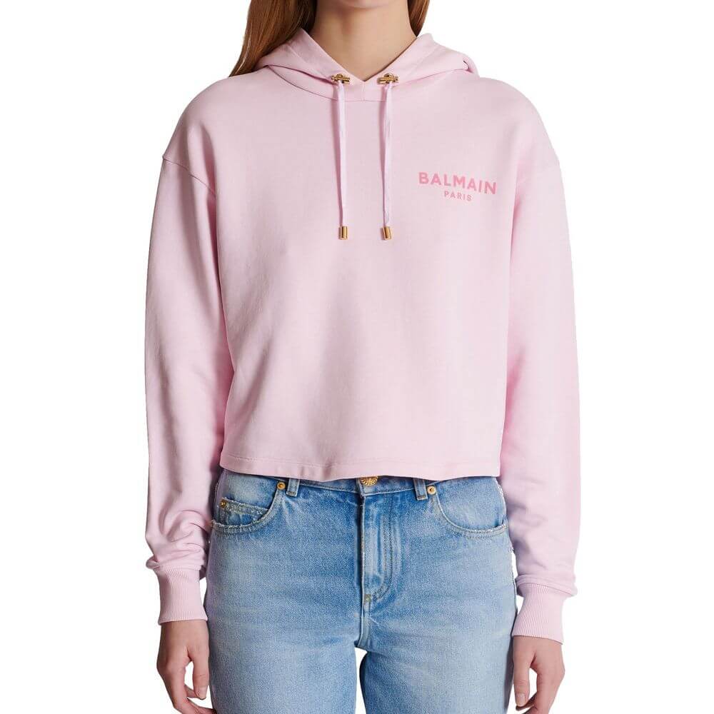 Multicolor Cotton SweatshirtDescription: – Composition: 100% Cotton – Long sleeves – Ribbed trims – Cropped fit – Machine wash (delicate) – Contrasting flocked Balmain Paris logo on the front – Drawstring-adjustable hood – Gold metal aglets, stoppers and