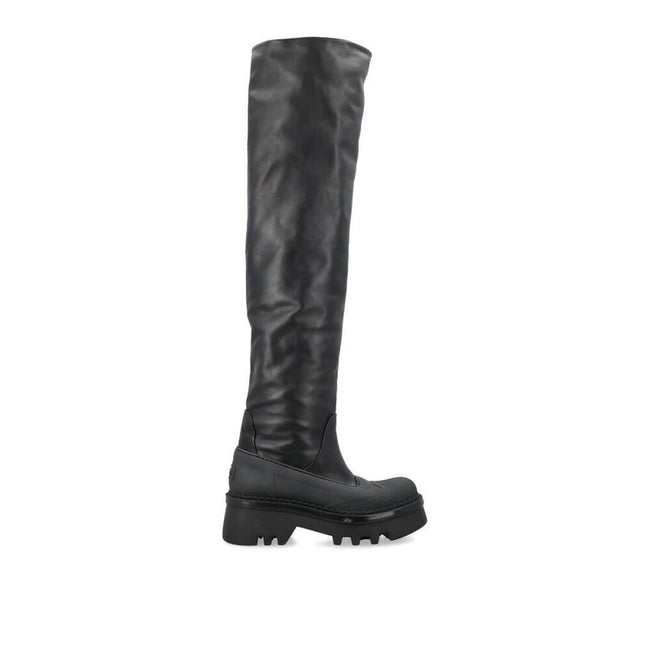 Black Leather Over The KneeDescription: – Composition: 100% Leather – Inner: 100% Leather – Insole: 100% Leather – Sole: 100% Rubber – Round toe – Embossed logo detail – Chunky rubber sole – Pull-on style – Made in Italy – Gender: WOMEN –Black Leather Ove