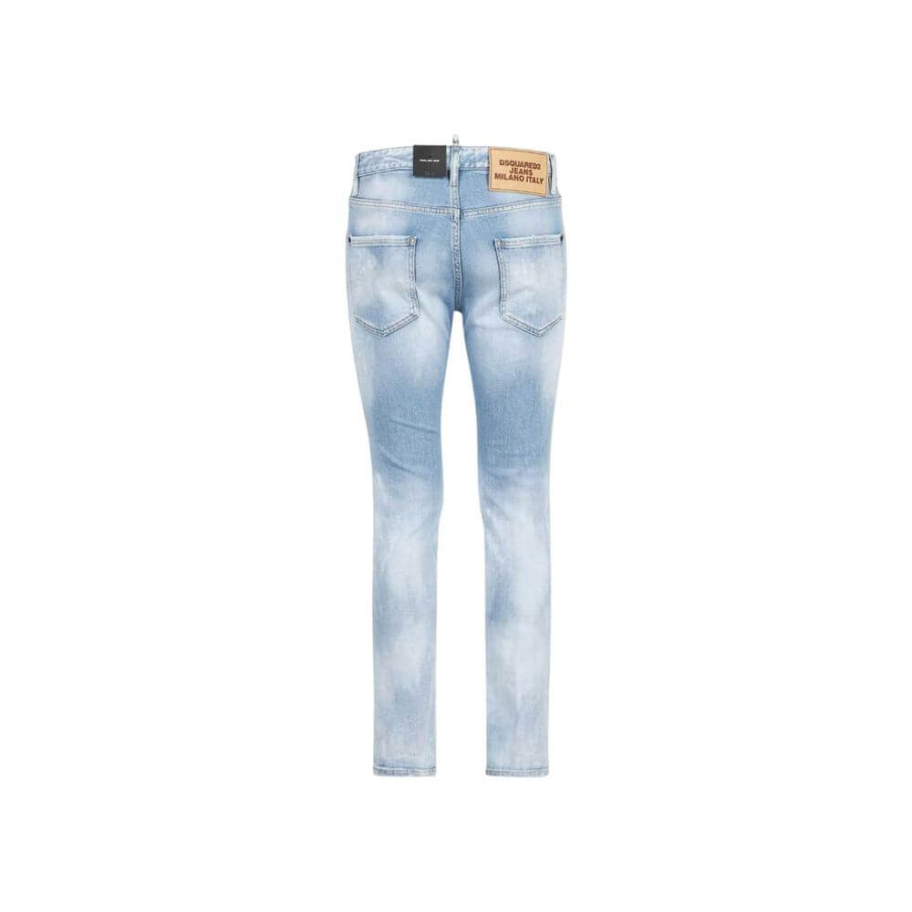 Blue Cotton Slim Fit JeansDescription: – Composition: 99% Cotton 1% Elastane – Slim fit – Front button closure – Belt loops – Five pockets – Machine wash – Made in Romania – Gender: MEN –Blue Cotton Slim Fit Jeans${tagsDsquared²Aulae Blue Cotton Slim Fit