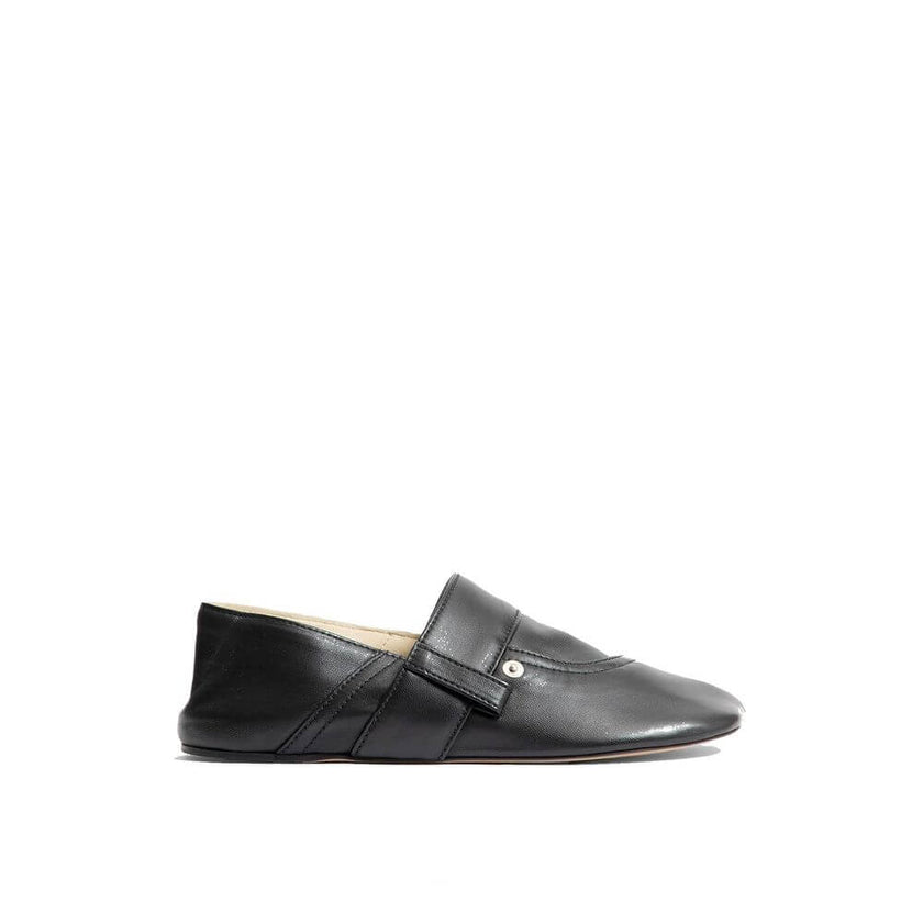 Black Calfskin SlippersDescription: – Composition: 100% calf leather – Inner: Leather – Insole: Leather – Sole: Leather – Branded insole – Iconic petal shaped toe – Belt Holes – Pocket And Rivet Details – Made in Italy – Gender: WOMEN –Black Calfskin Slip
