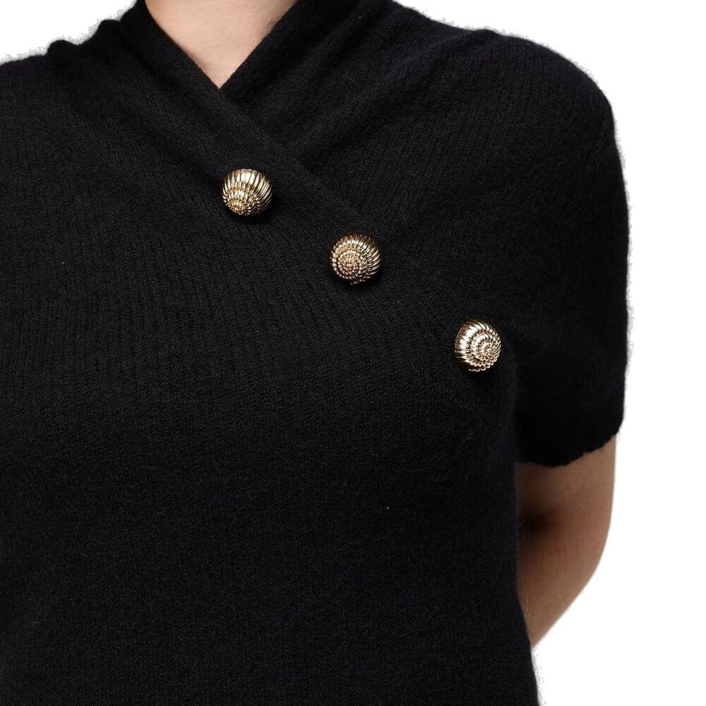Black Merino Wool Tank TopsDescription: – Composition: 14% Merino wool 50% Mohair 36% Polyamide – Dry clean – Short sleeve – V-neckline – Knitted design – Gold metal buttons detail – Made in Italy – Gender: WOMEN –Black Merino Wool Tank Tops${tagsBalmainA