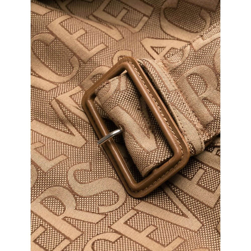 Beige Cotton CoatDescription: – Composition: 40% Cotton 60% Polyester – Long sleeves – Front button closure – Detachable matching belt – All-over logo pattern – Gender: WOMEN –Beige Cotton Coat${tagsVersaceAulae Beige Cotton Coat VersaceAulae Beige Cotton