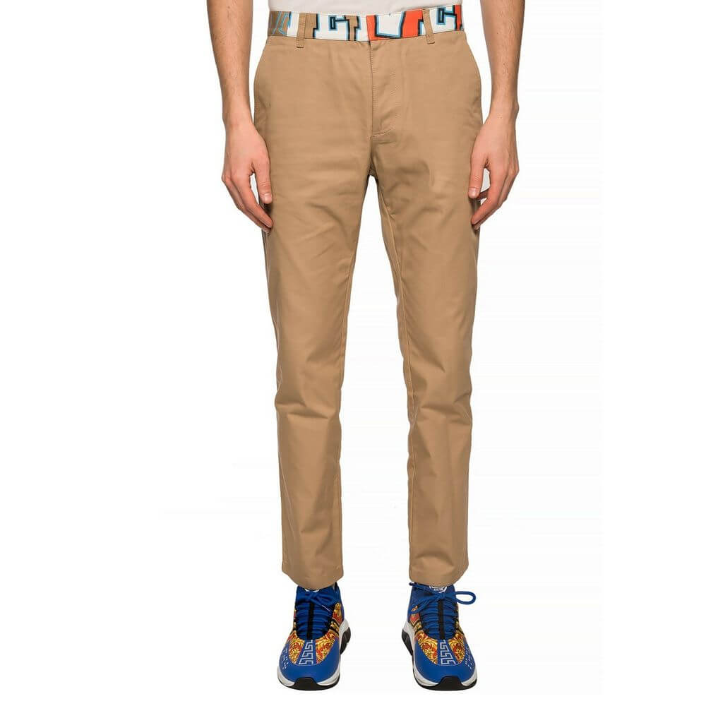 Beige Cotton Chino PantsDescription: – Composition: 100% Cotton – Belt loops – Five pockets – Contrast logo print – Made in Italy – Gender: MEN –Beige Cotton Chino Pants${tagsVersaceBeige Cotton Chino PantsDescription: – Composition: 100% Cotton – Belt lo