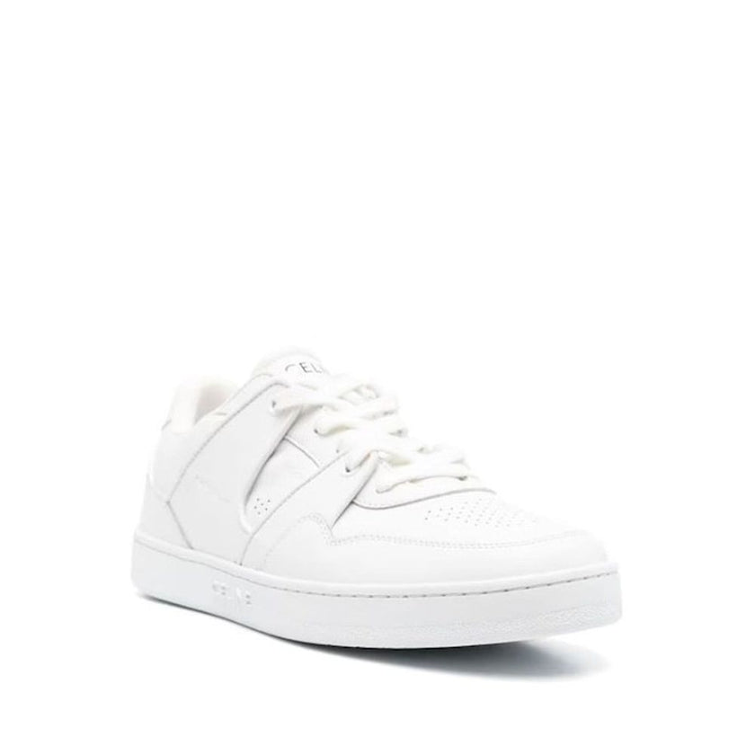White Calfskin Low Top SneakersDescription: – Composition: 100% calf leather – Inner: Fabric – Insole: Fabric – Sole: Rubber – Round toe – Branded insole – Front lace-up closure – Top and back logo detail – Side logo relief – Made in Italy – Gender: MEN –