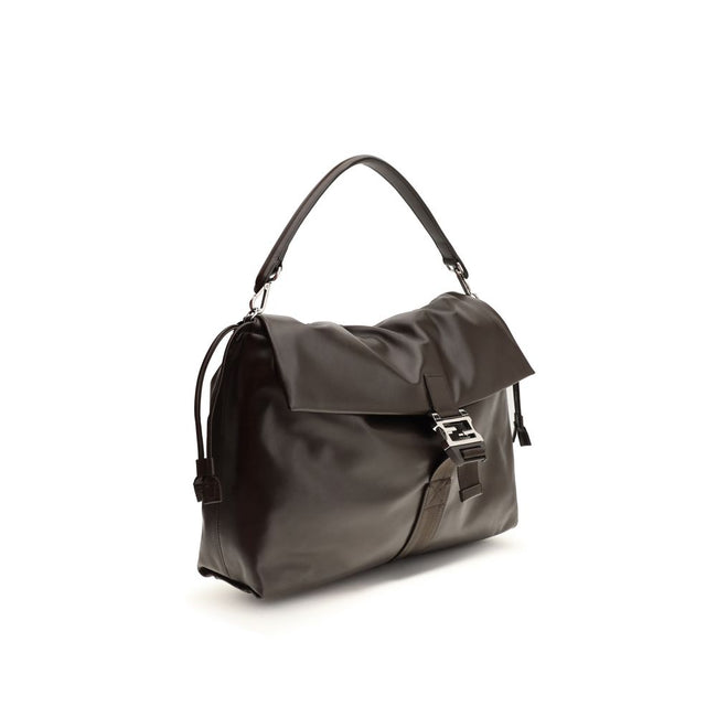 Brown Calf Leather Bos Taurus Shoulder BagMamma Baguette Shoulder Bag by Fendi is a masterpiece of elegance and versatility, made of soft nappa leather and decorated with the iconic FF closure, embellished with a tone-on-tone leather insert. The large sue
