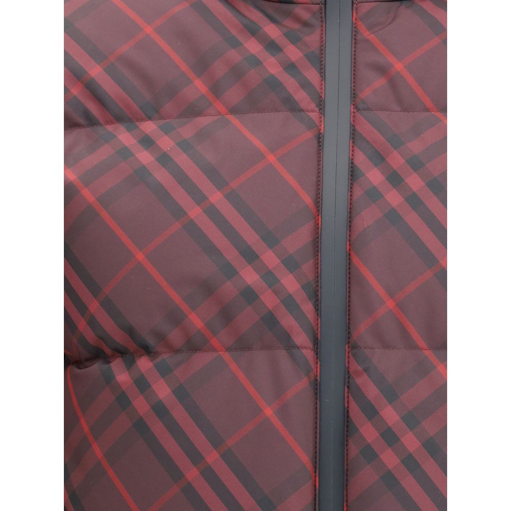 Red Polyester CoatThe Check Ambleside Puffer Jacket by Burberry combines the House’s iconic Check pattern with a contemporary technical design. Cut to a regular fit, it features a two-way B-cut zip closure and a packaway drawcord hood. Side zip pockets, e