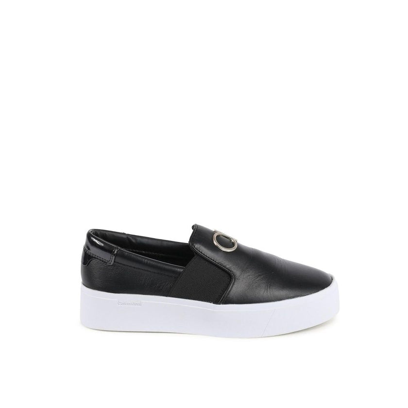 Black Leather Platform SneakersProduct: Calvin Klein Womens Sneaker Black HW0HW01421BEH Brand: Calvin Klein Detail: HW0HW01421BEH Color: Black Composition: 100% Leather Made in China Gender: Women Material: LEATHER (FWA) () Size on Tag: 40Black Leather Pl