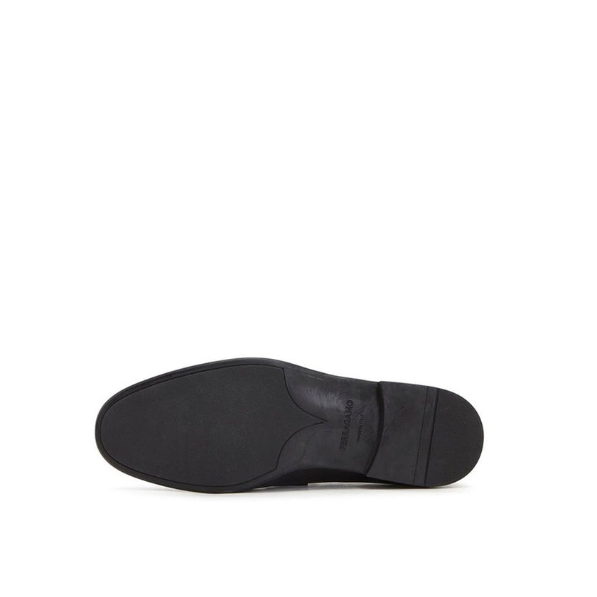 Black Calfskin Slip-On LoafersDescription: – Composition: 100% calf leather – Inner: Leather – Insole: Leather – Sole: Rubber – Round toe – Branded insole – Slip-on design – Top logo hardware – Made in Italy – Gender: MEN –Black Calfskin Slip-On Loafers${