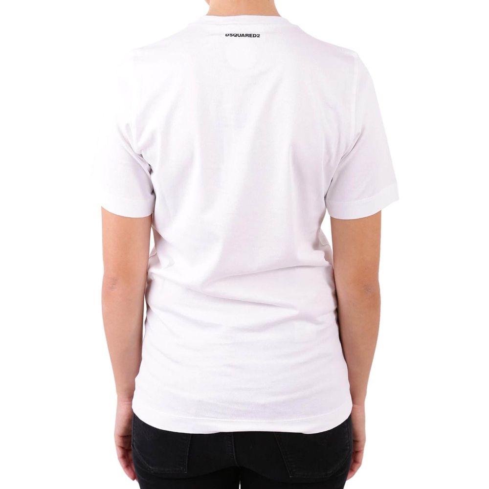 White Cotton T-ShirtDescription: – Composition: 100% Cotton – Round neck – Ribbed trims – Back logo detail – Short sleeve – Machine wash (delicate) – Made in Italy – Gender: WOMEN – Size & Fit: The model is 170 cm and wears size 38 IT.White Cotton T-Shirt