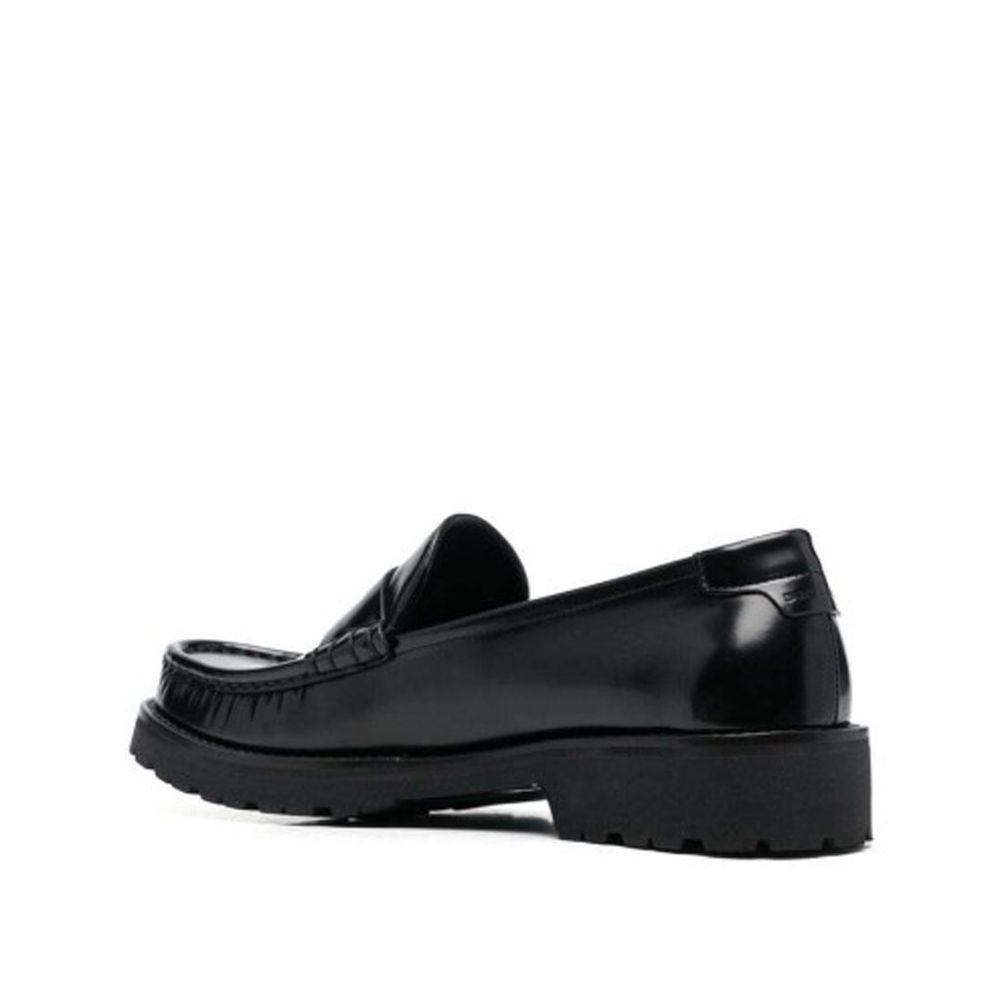 Black Calfskin Slip-On LoafersDescription: – Composition: 100% calf leather – Inner: Leather – Insole: Leather – Sole: Rubber – slip on – Round toe – Patent effect – Iconic YSL logo – Made in Italy – Gender: MEN –Black Calfskin Slip-On Loafers${tagsSaint