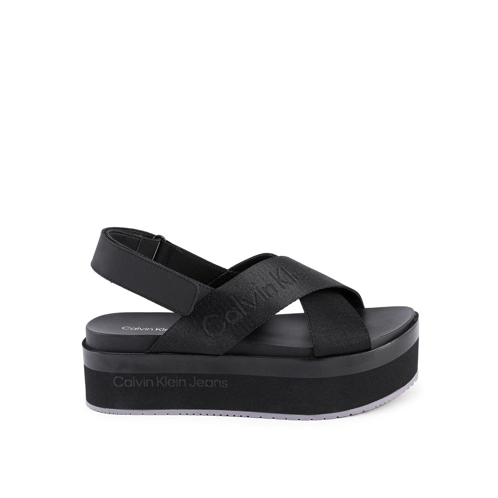 Black Recycled Polyester Platform SandalsBrand: Calvin Klein Product Code: YW0YW013620GT Colour: Black Composition: 100% Recycled Polyester Made in Vietnam Gender: WomenBlack Recycled Polyester Platform Sandals${tagsCalvin KleinBlack Recycled Polyester Pl