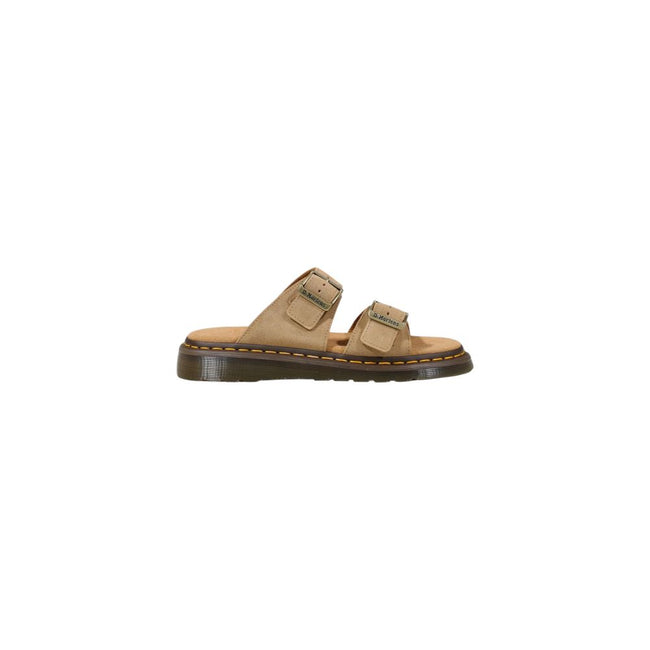 Beige Leather Flat SandalsThe Dr. Martens Josef UNISEX 41083200 low shoes for men are a perfect blend of style and comfort. Made from 100% leather, these shoes offer exceptional durability and long-lasting wear. The ergonomic design ensures a comfortable