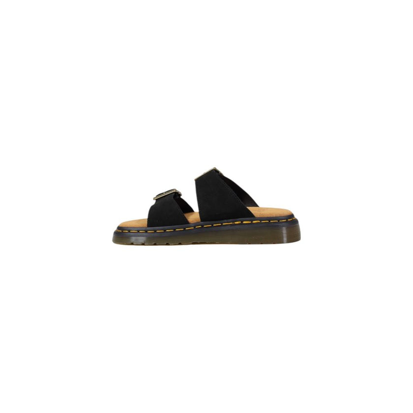 Black Leather Flat SandalsThe Dr. Martens Josef unisex low shoes 41082001 are perfect for those seeking comfort and style in one product. Made from 100% high-quality leather, these shoes are designed to ensure a perfect fit and long-lasting durability. Th