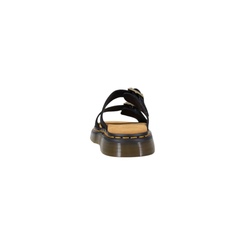 Black Leather Flat SandalsThe Dr. Martens Josef unisex low shoes 41082001 are perfect for those seeking comfort and style in one product. Made from 100% high-quality leather, these shoes are designed to ensure a perfect fit and long-lasting durability. Th