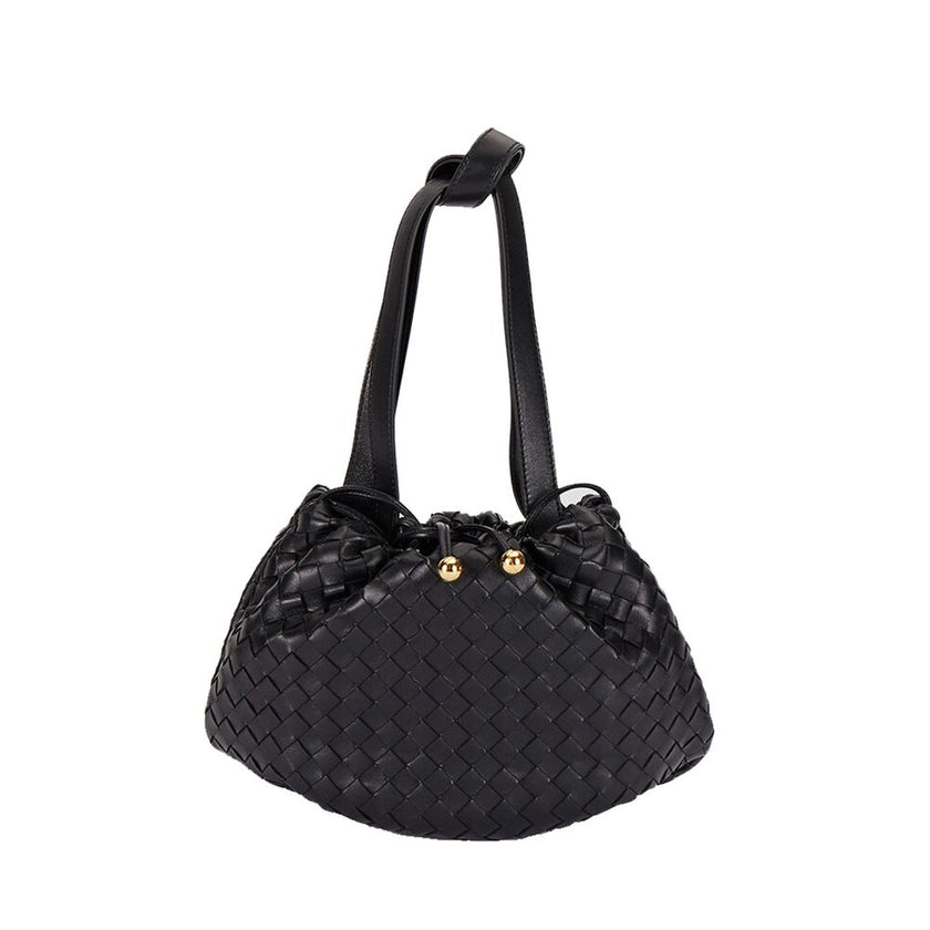 Black Lamb Leather Backet BagDescription: – Composition: 100% Lamb Leather – Drawstring closure – Detachable top handle – Leather lining – Made in Italy – Gender: WOMEN – Size & Fit: 26 x 18 x 8 cm. Handle: 18 cm. Shoulder strap: 40 cmBlack Lamb Leather B