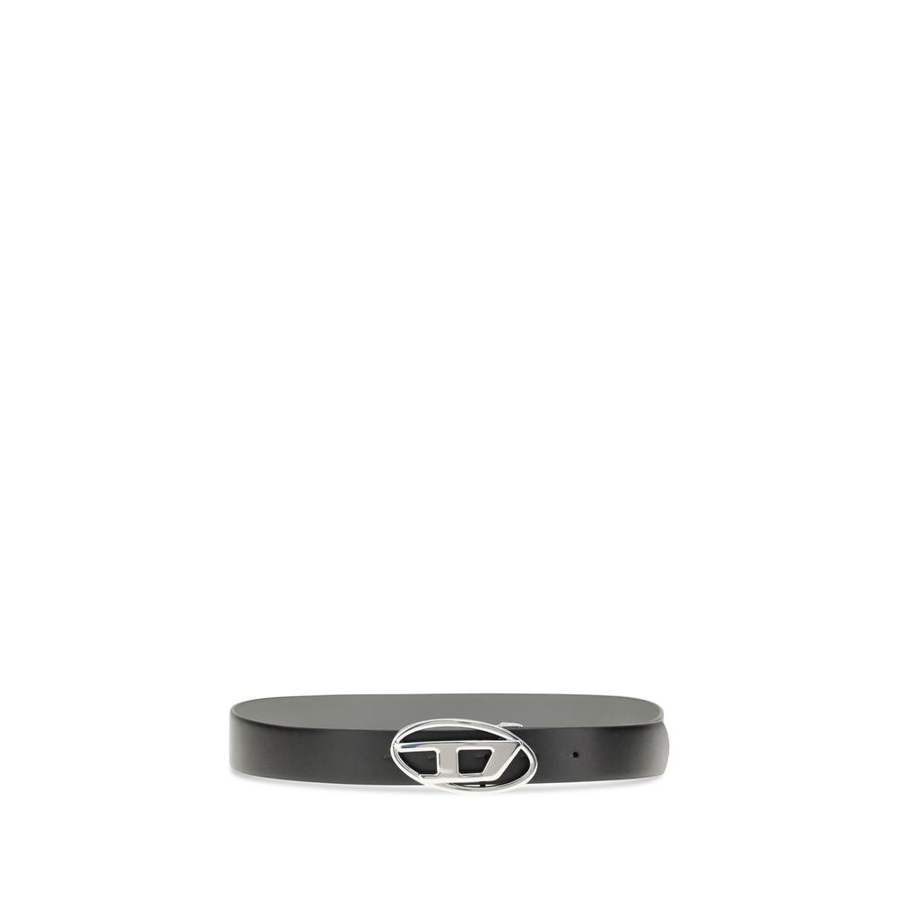 Black Calf Leather Bos Taurus Regular BeltThe B-1DR W Belt by Diesel combines quality with contemporary style. Made of supple Italian leather, it is enhanced by a polished oval buckle with nickel-free “D” logo, adding a distinctive and refined touch to an