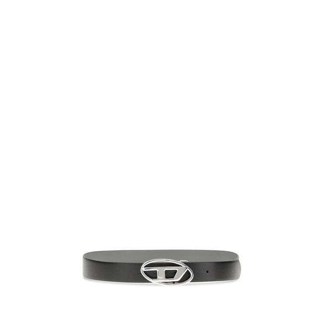 Black Calf Leather Bos Taurus Regular BeltThe B-1DR W Belt by Diesel combines quality with contemporary style. Made of supple Italian leather, it is enhanced by a polished oval buckle with nickel-free “D” logo, adding a distinctive and refined touch to an