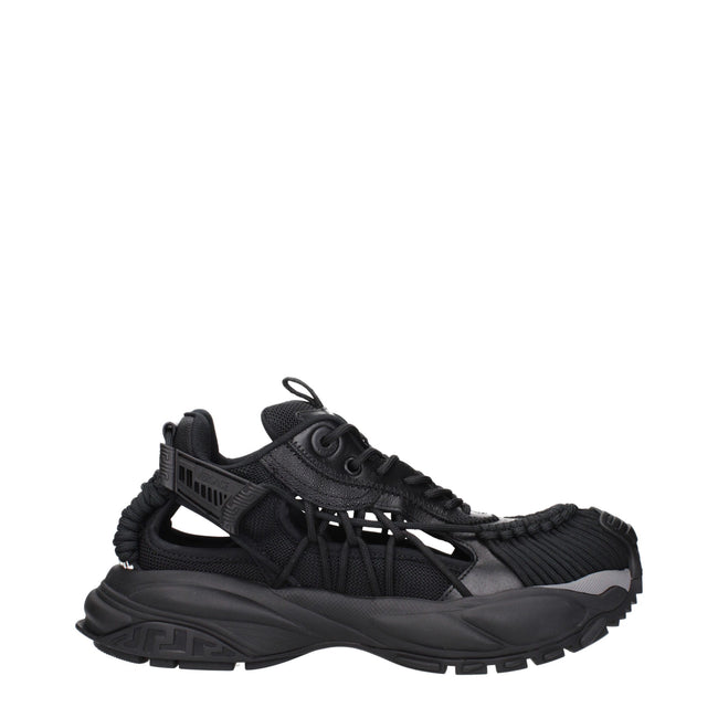 Black Leather Athletic SneakersDescription: The product with MPN 10167111A118611B000 and code F84046 leather in black is a sneakers designed by Versace. It has features like front logo, side logo. Additional Info: Style: Casual Closing type: Lace up Closu