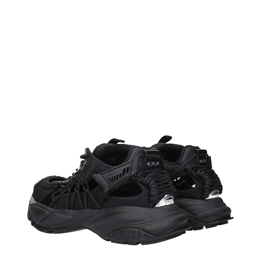 Black Leather Athletic SneakersDescription: The product with MPN 10167111A118611B000 and code F84046 leather in black is a sneakers designed by Versace. It has features like front logo, side logo. Additional Info: Style: Casual Closing type: Lace up Closu