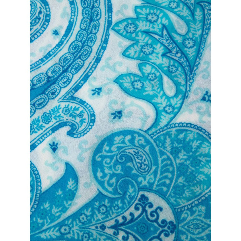 White Viscose Casual DressWhite and Blue Kaftan with Etro Print. In soft viscose with iconic Etro allover print, V-neck closed with lace, wide sleeve, two side welt pockets, side slits. Loose fit Composition: 100% Viscose Internal SKU: 25GIU120 Brand SKU: