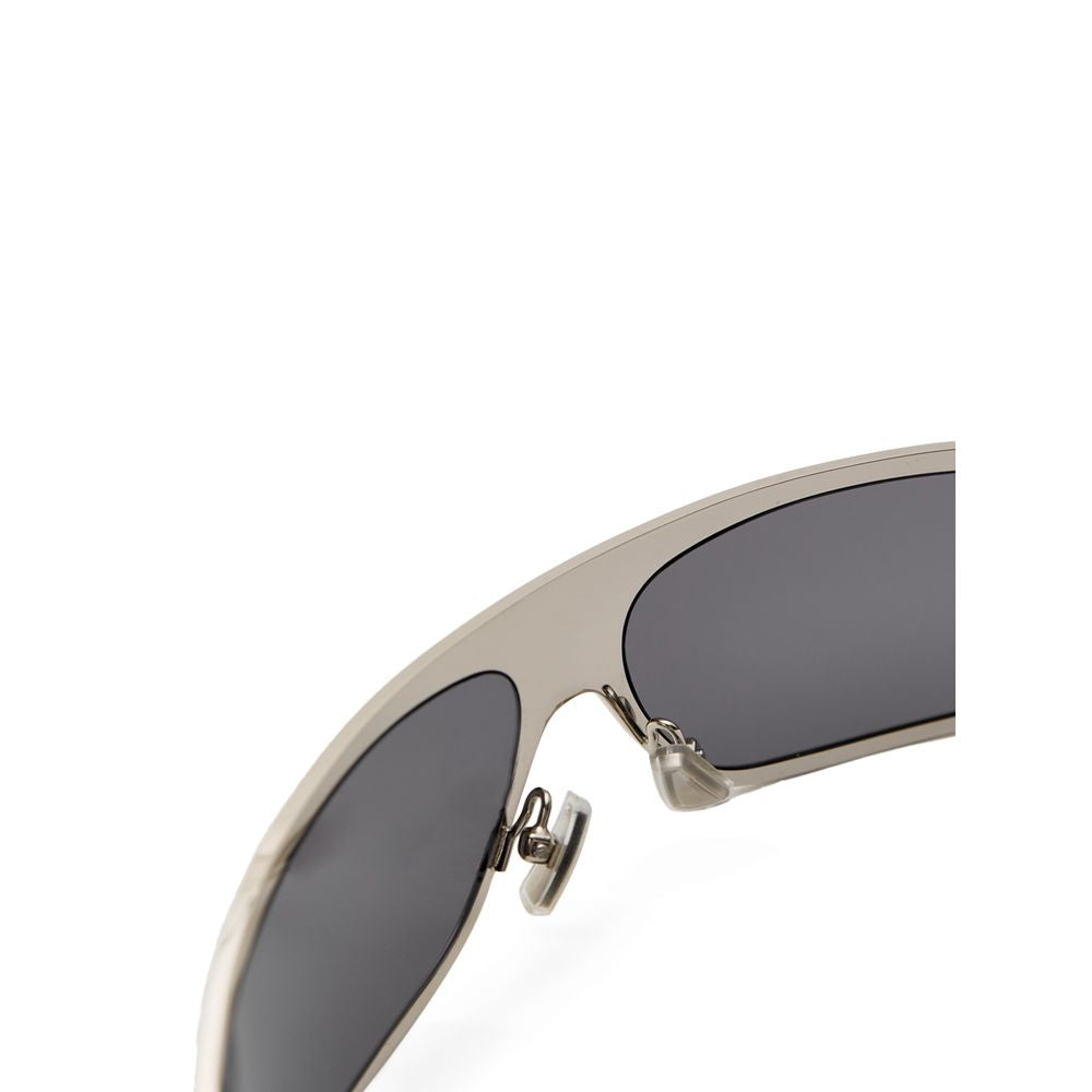 Silberfarbene Wrap-Around-Sonnenbrille mit grauen Gläsern