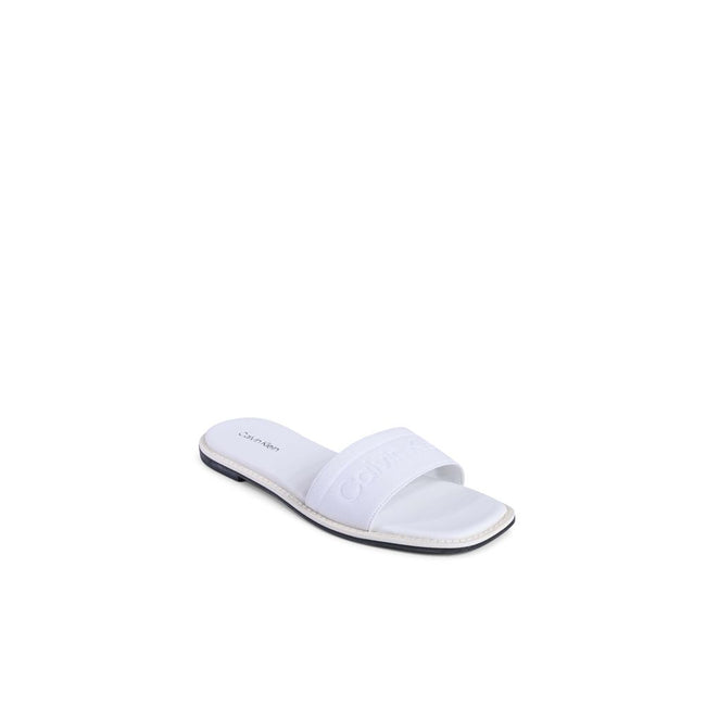 White Recycled Polyester SandalsStyle: Calvin Klein Womens Sandal Color: White Composition: 70% recycled polyester 30% natural rubber Made in China Detail: HW0HW01989YBRWhite Recycled Polyester Sandals${tagsCalvin KleinWhite Recycled Polyester SandalsStyl