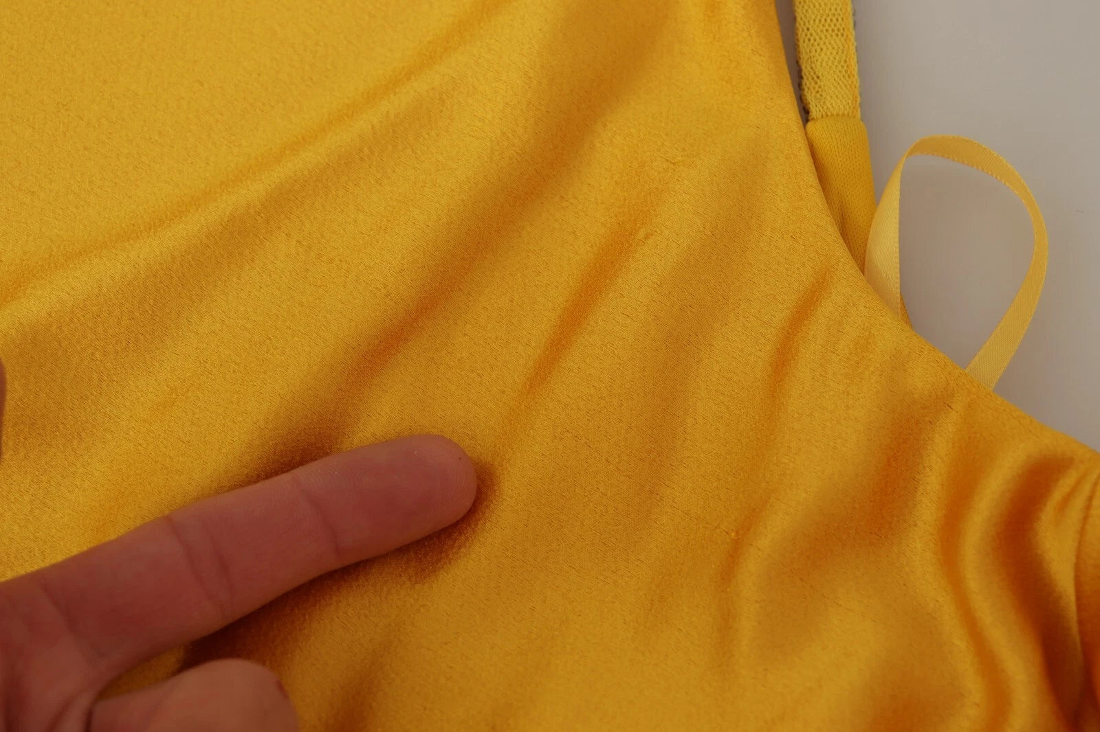 Gelbes ärmelloses Etui-Abendkleid aus Synthetik von Ralph Lauren